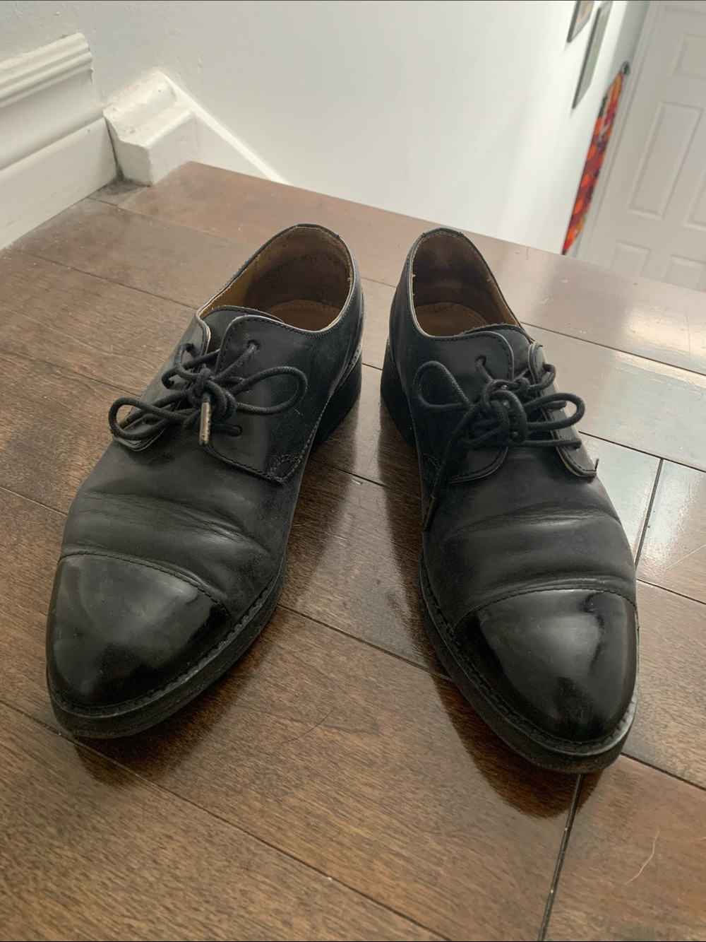 Women's Black Leather Cap-Toe Lace-Up Flats